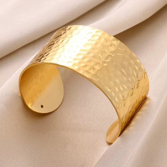 Exquisite Classic Bump Pattern Openning Bangles Bracelet for Women Cuff Bracelet Gold Color Stainless Steel Hand Ornament Gift